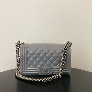 Toyboy jelly bag in grey (“I’m not CH*NEL”)